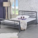 Modern bed metaal