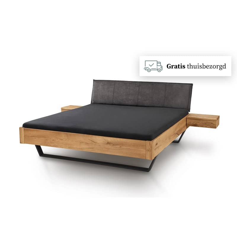 Industrieel houten bed