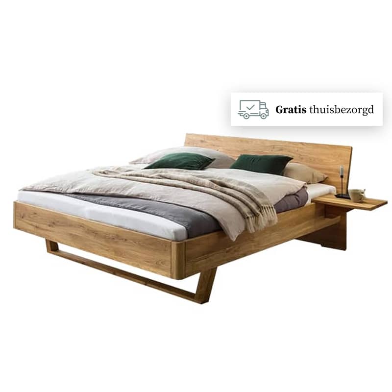Luxe houten bed