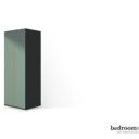Groene kledingkast
