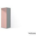 Roze kledingkast