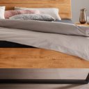 Massief houten bed Tucson voeteneinde detail