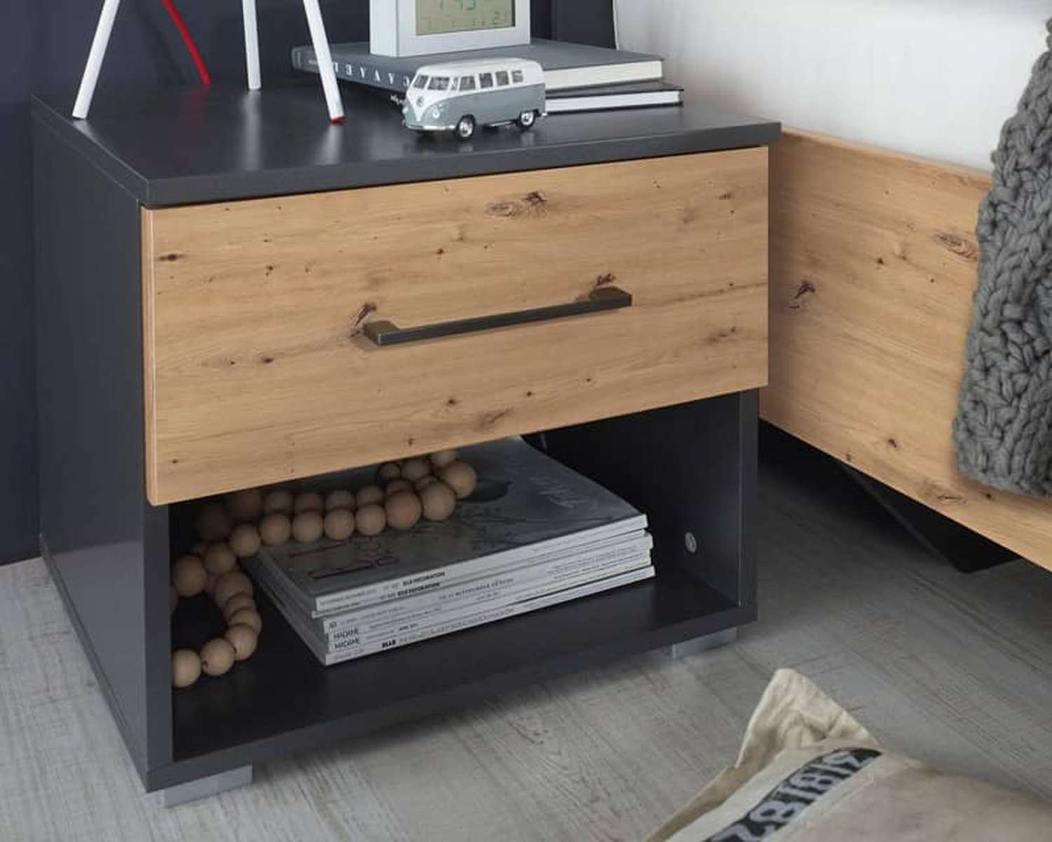 Goedkoop nachtkastje Goedkoop nachtkastje
