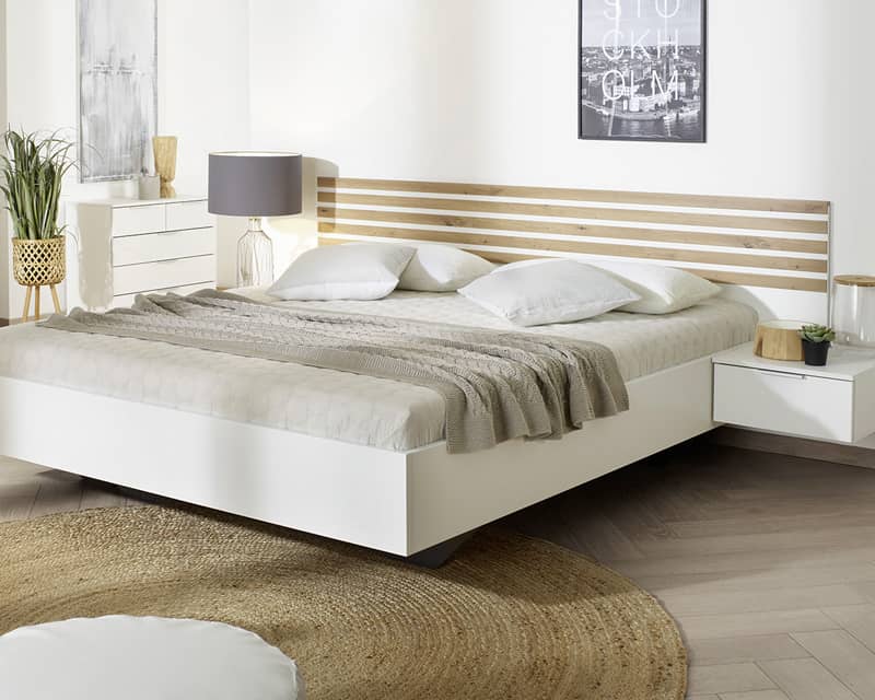 Wit tweepersoonsbed
