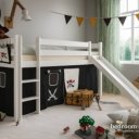 Halfhoogslaper glijbaan met piraten gordijnenset