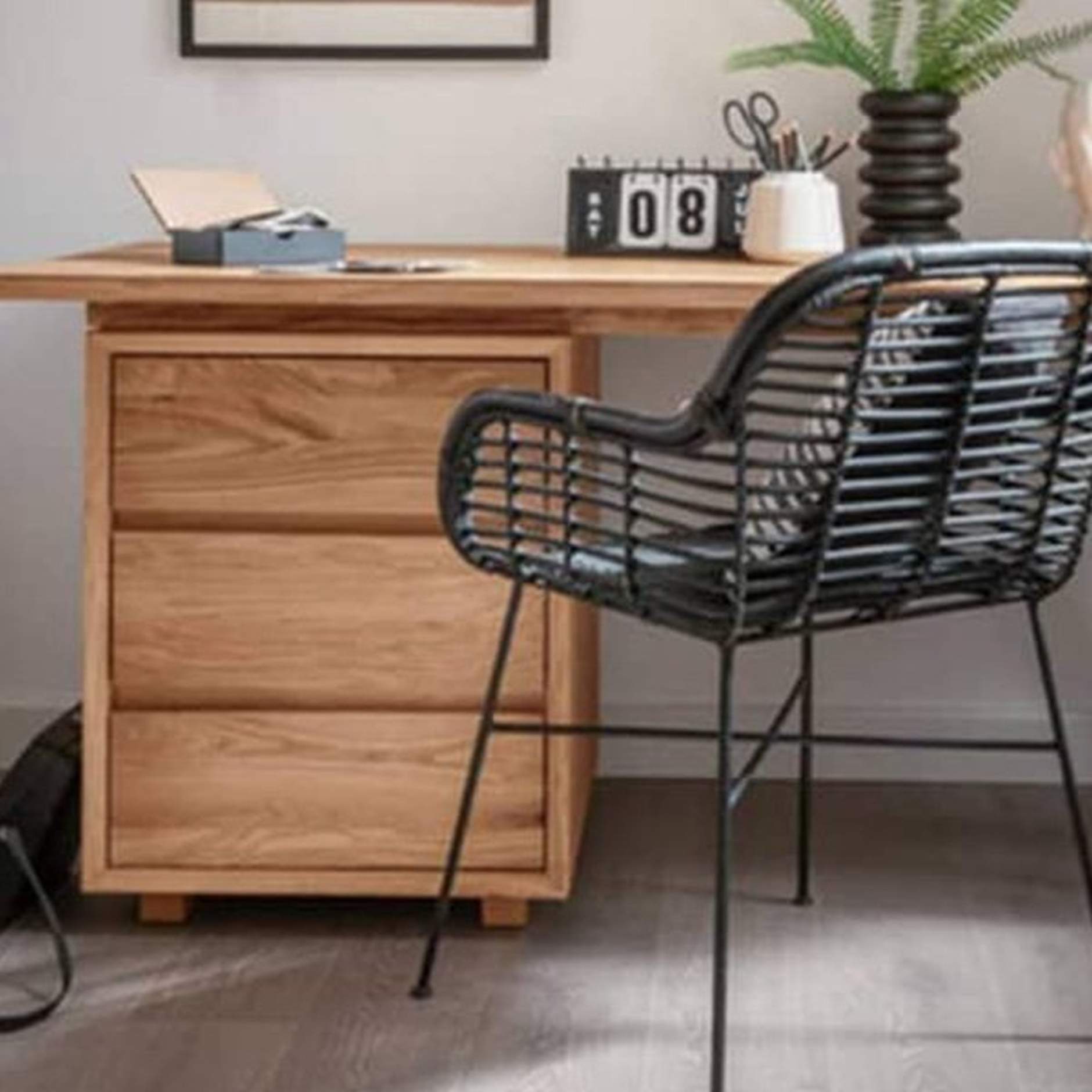 Scandinavisch bureau hout
