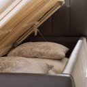 Kunstleder bed met opbergruimte