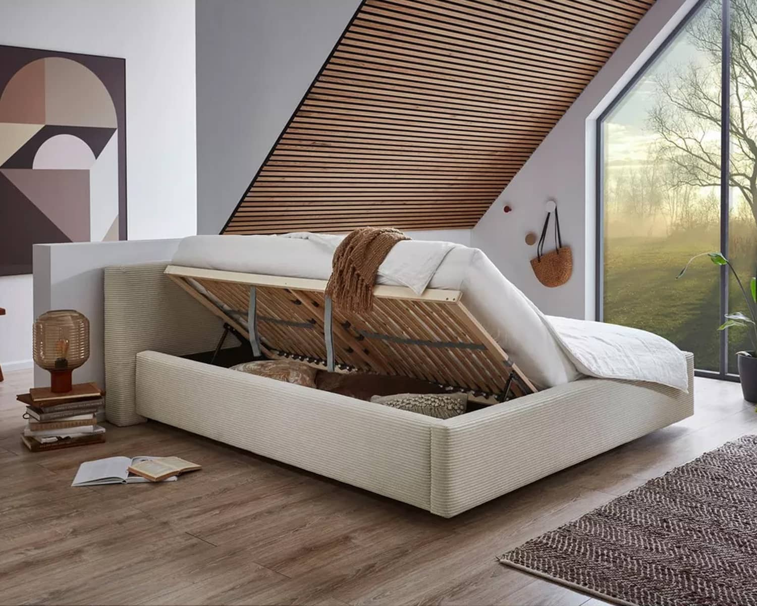 Tweepersoonsbed met opslagruimte