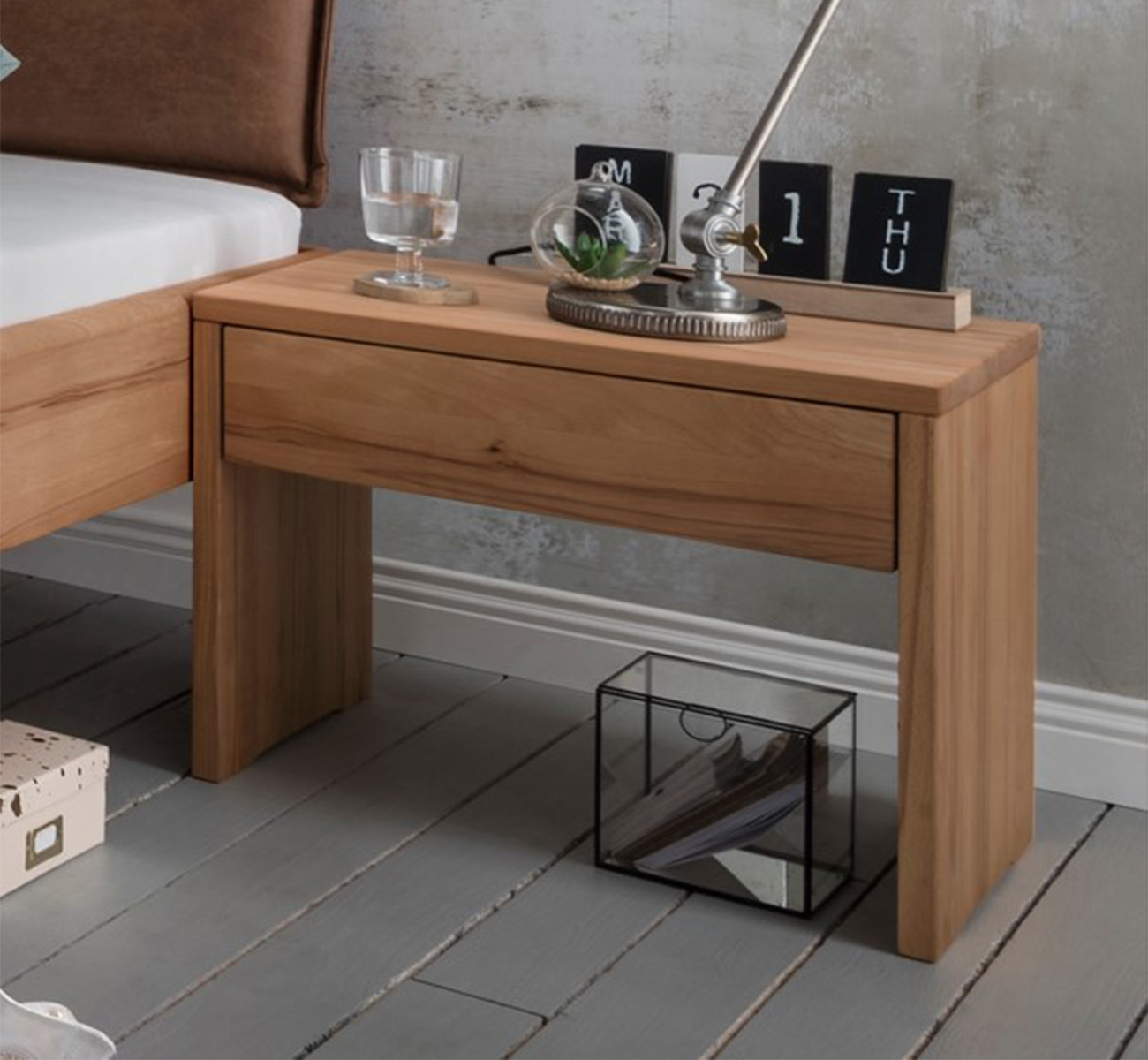 Houten nachtkastje Valley