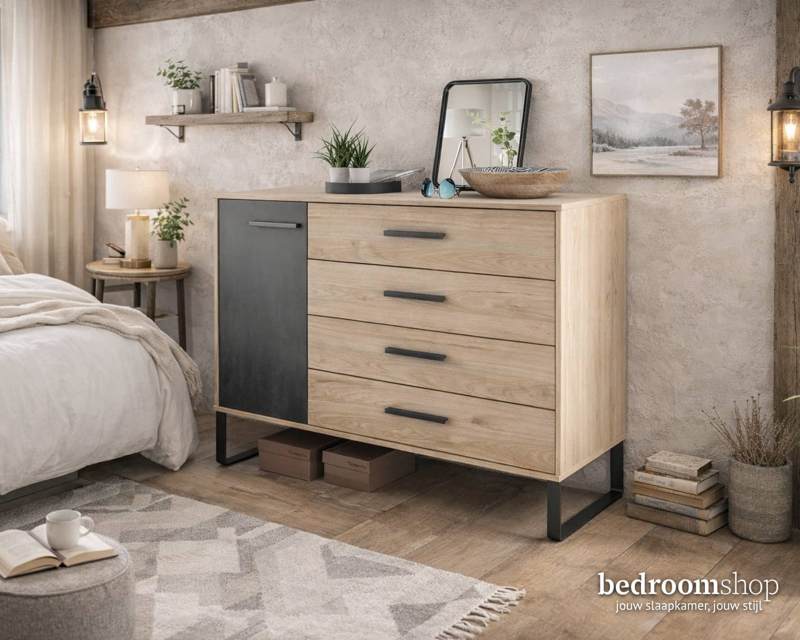 Stoere landelijke commode