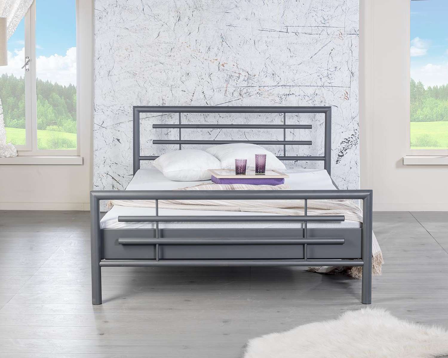 Modern metalen bed Turijn Modern metalen bed Turijn