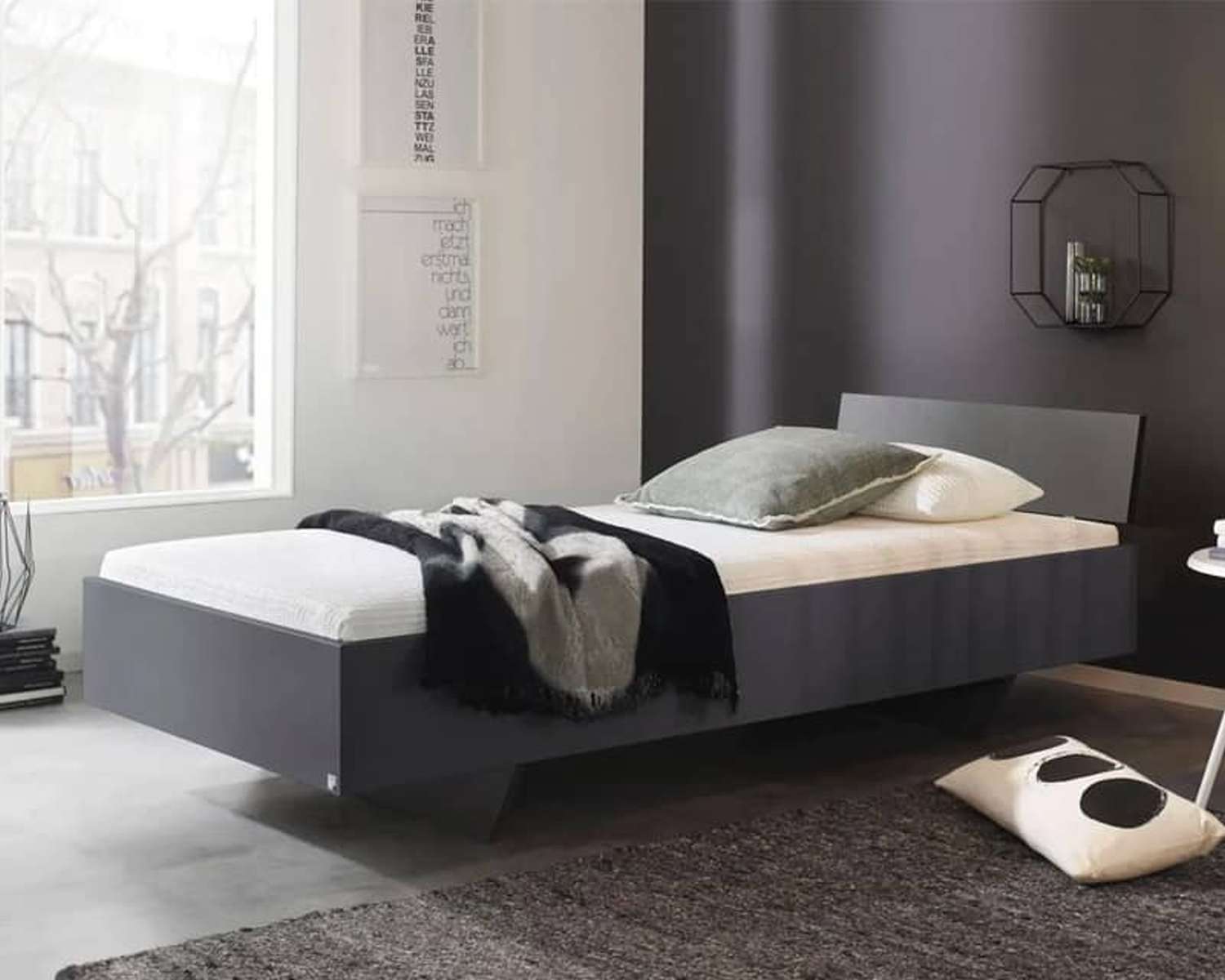 Eenpersoonsbed hout metallic grijs