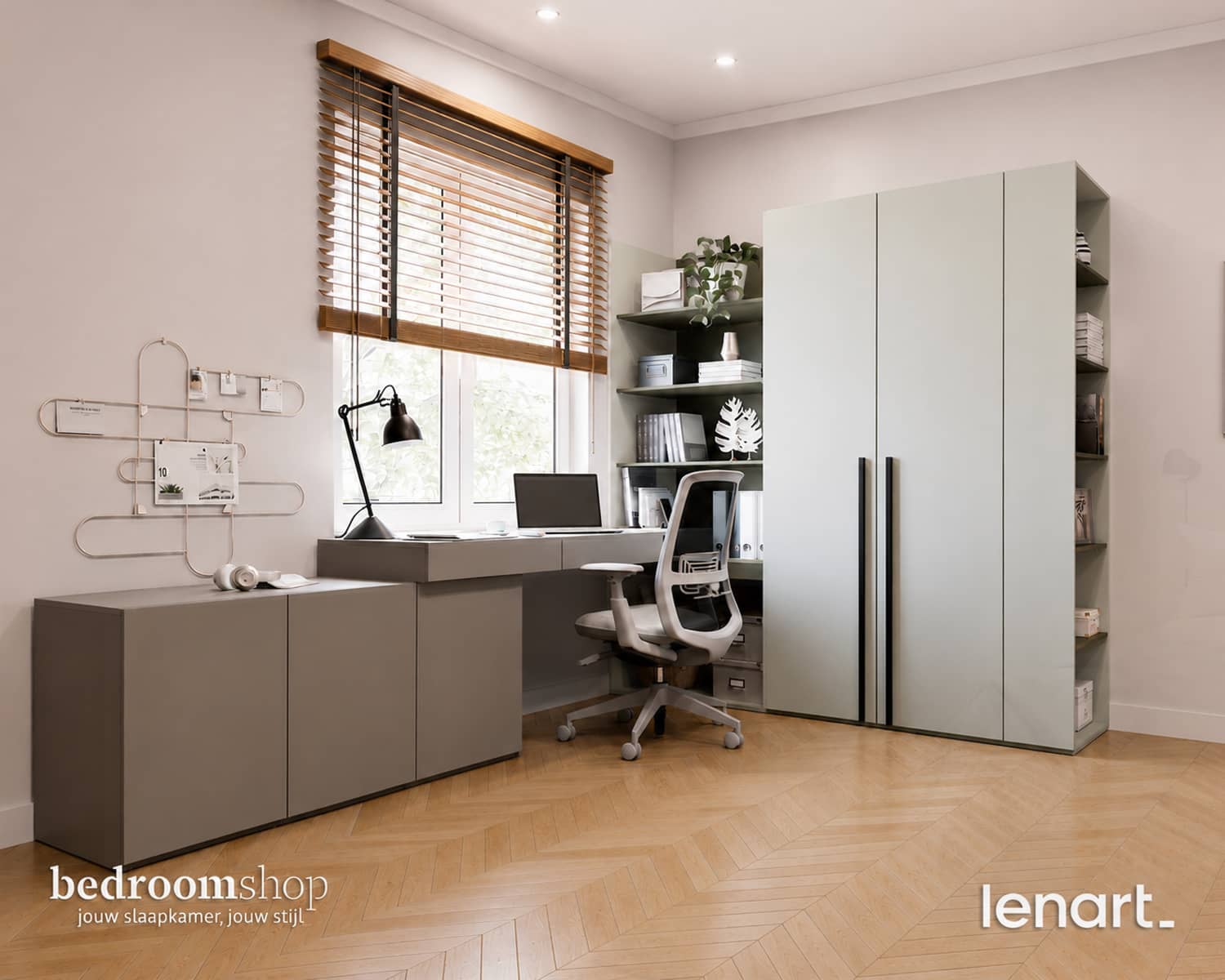 Studiekamer zonder bed en wandplank