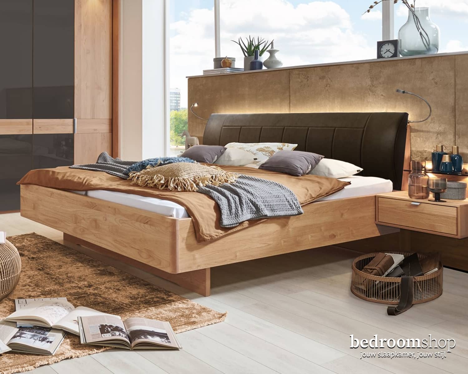 Modern bed tweepersoons