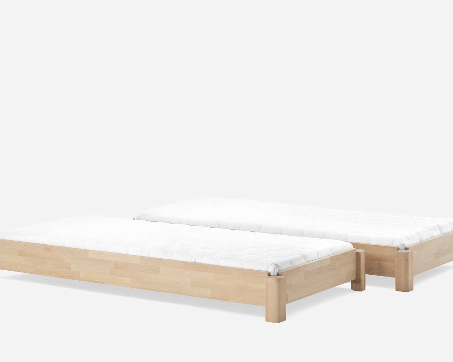 Logeerbed massief hout Logeerbed massief hout