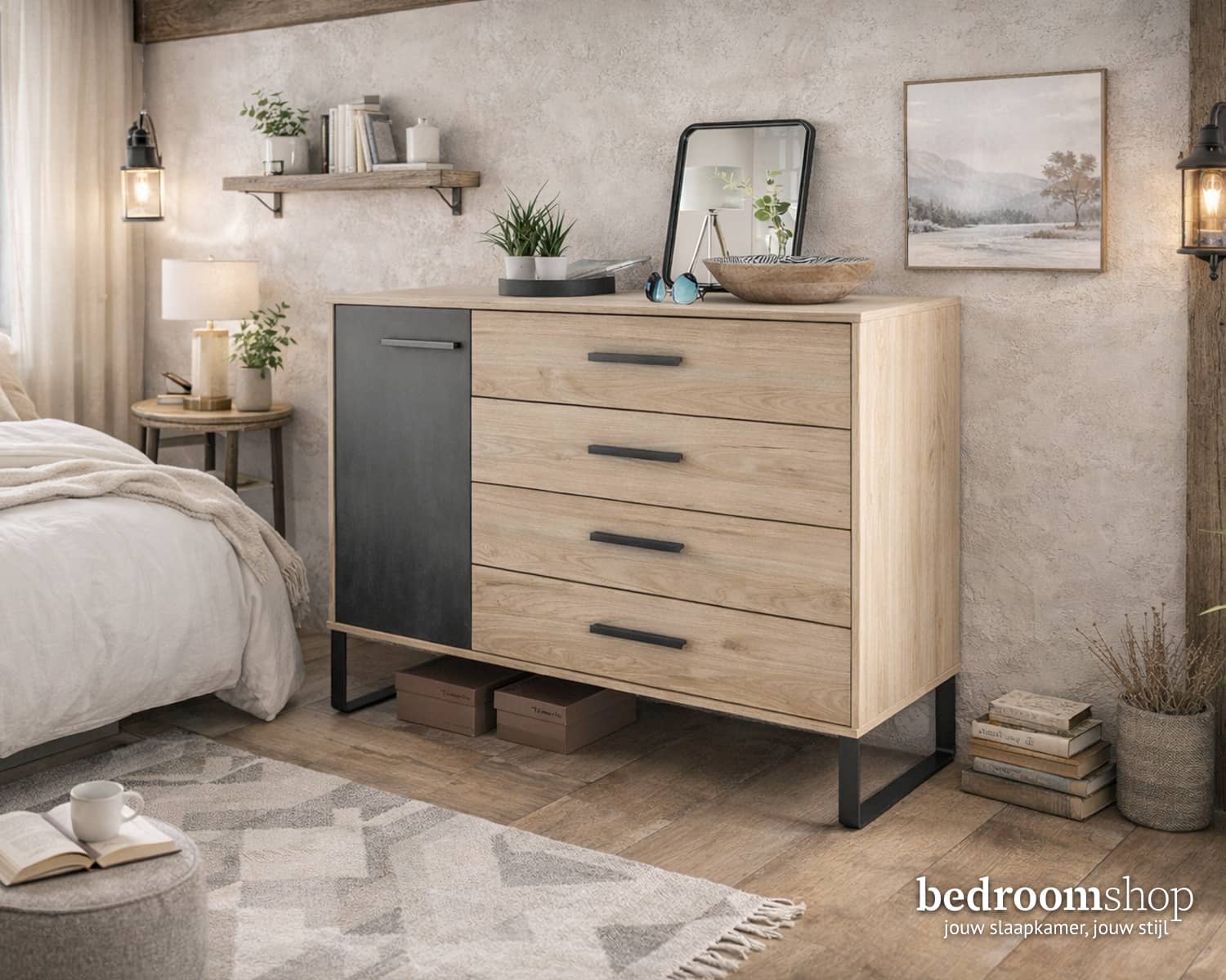 Stoere landelijke commode Stoere landelijke commode