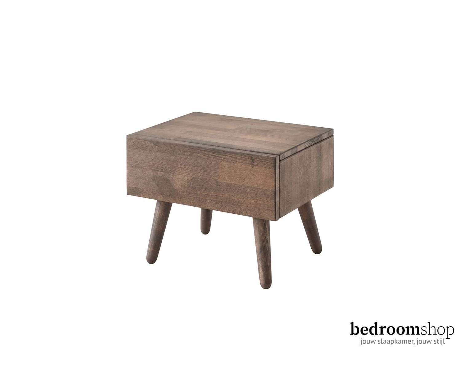 Nachtkastje donker met pootjes Nachtkastje donker met pootjes