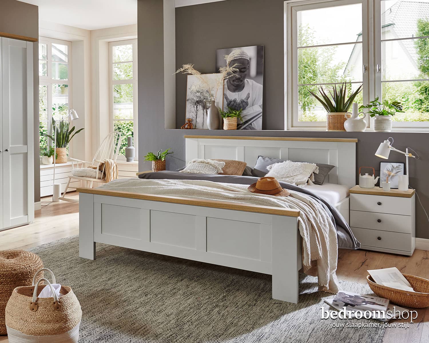 Landelijk bed Roomwit bianco houtlook afwerking