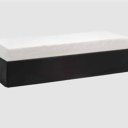 Boxtwin met een zwarte hoes en matrassen