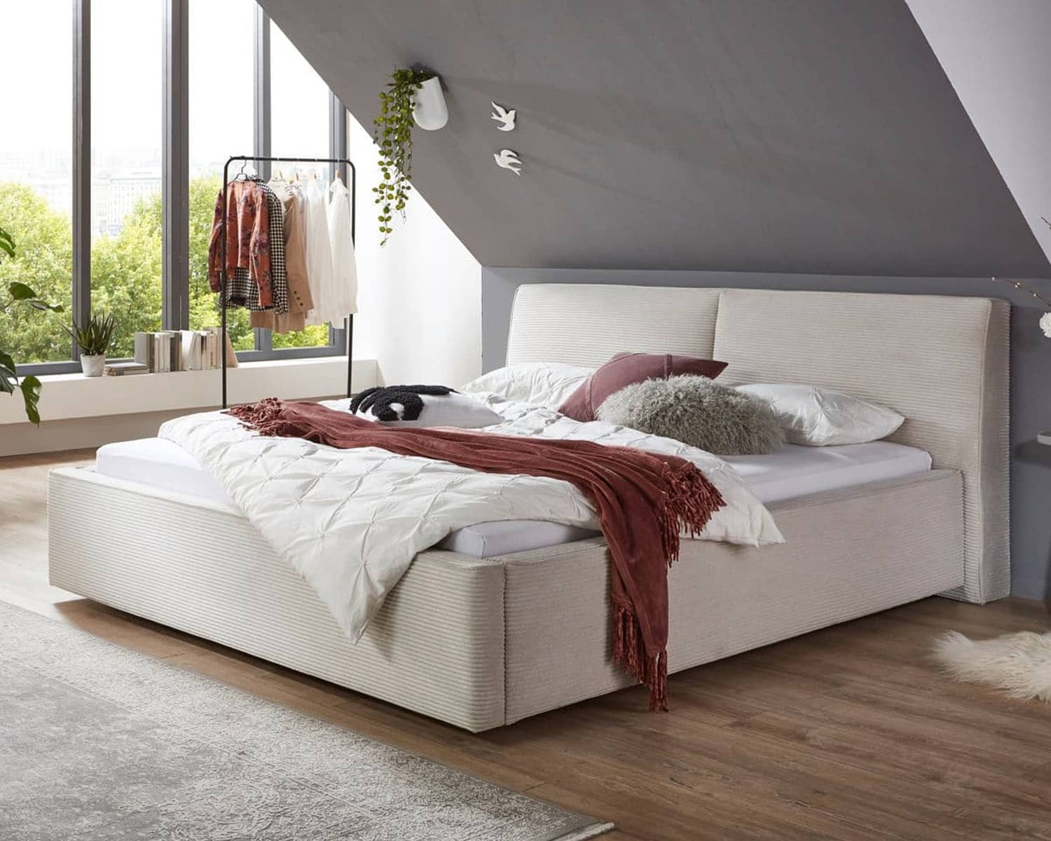 Beige tweepersoonsbed ribbeltjes stof Beige tweepersoonsbed ribbeltjes stof