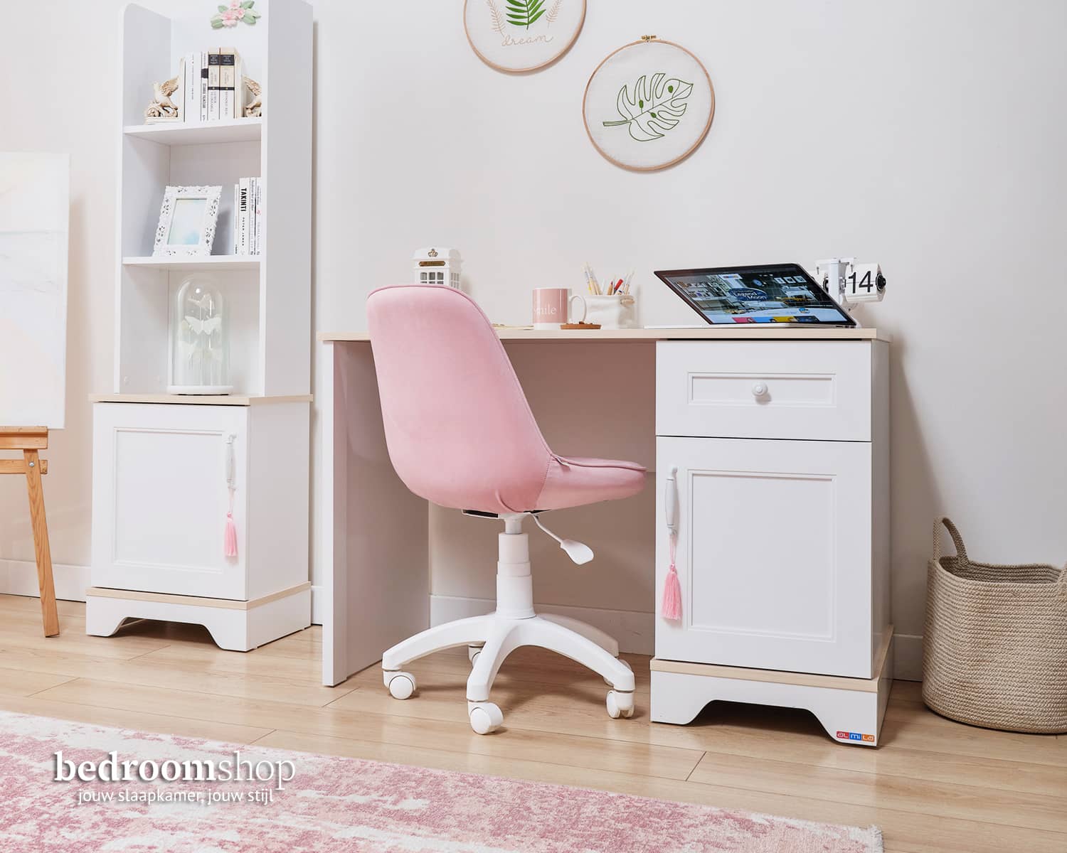 Bureau meisjeskamer