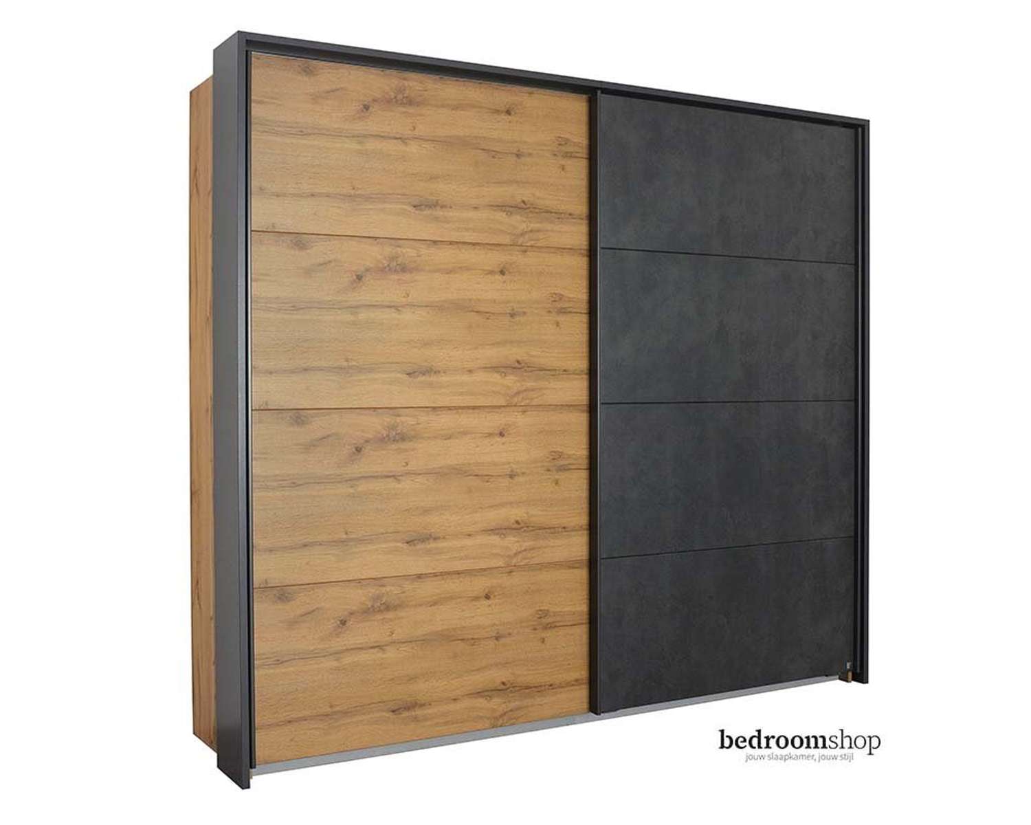 Zweefdeurkast 226cm (met sierlijst) Zweefdeurkast 226cm (met sierlijst)