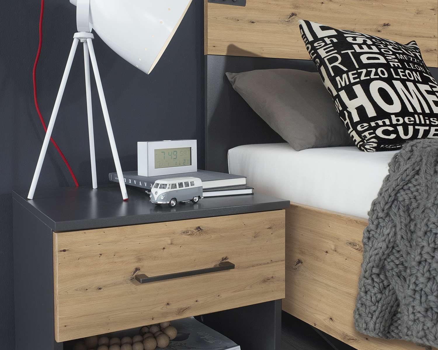 Detail nachtkastje San Diego artisan eiken Detail nachtkastje San Diego artisan eiken