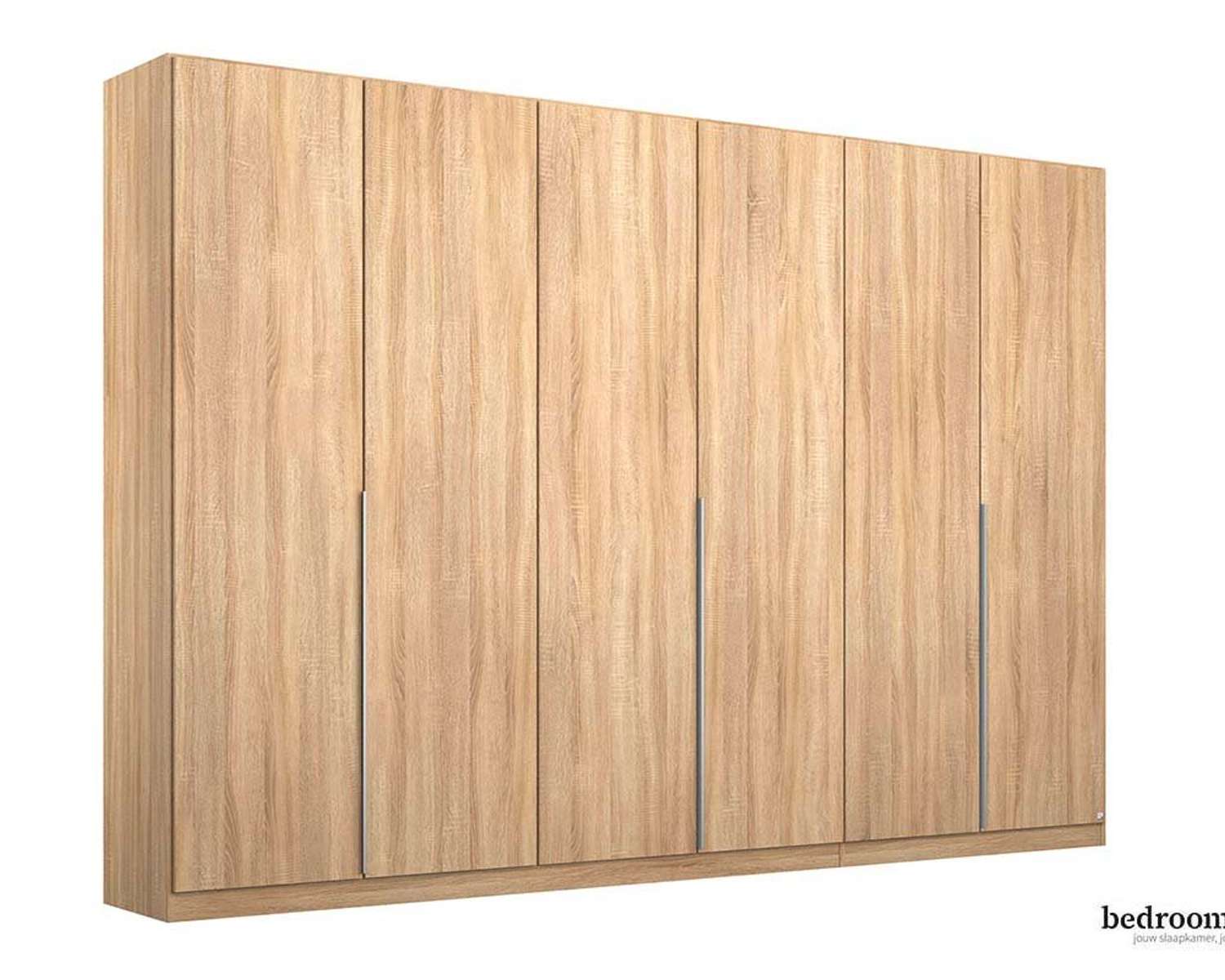 Grote houten kledingkast Grote houten kledingkast