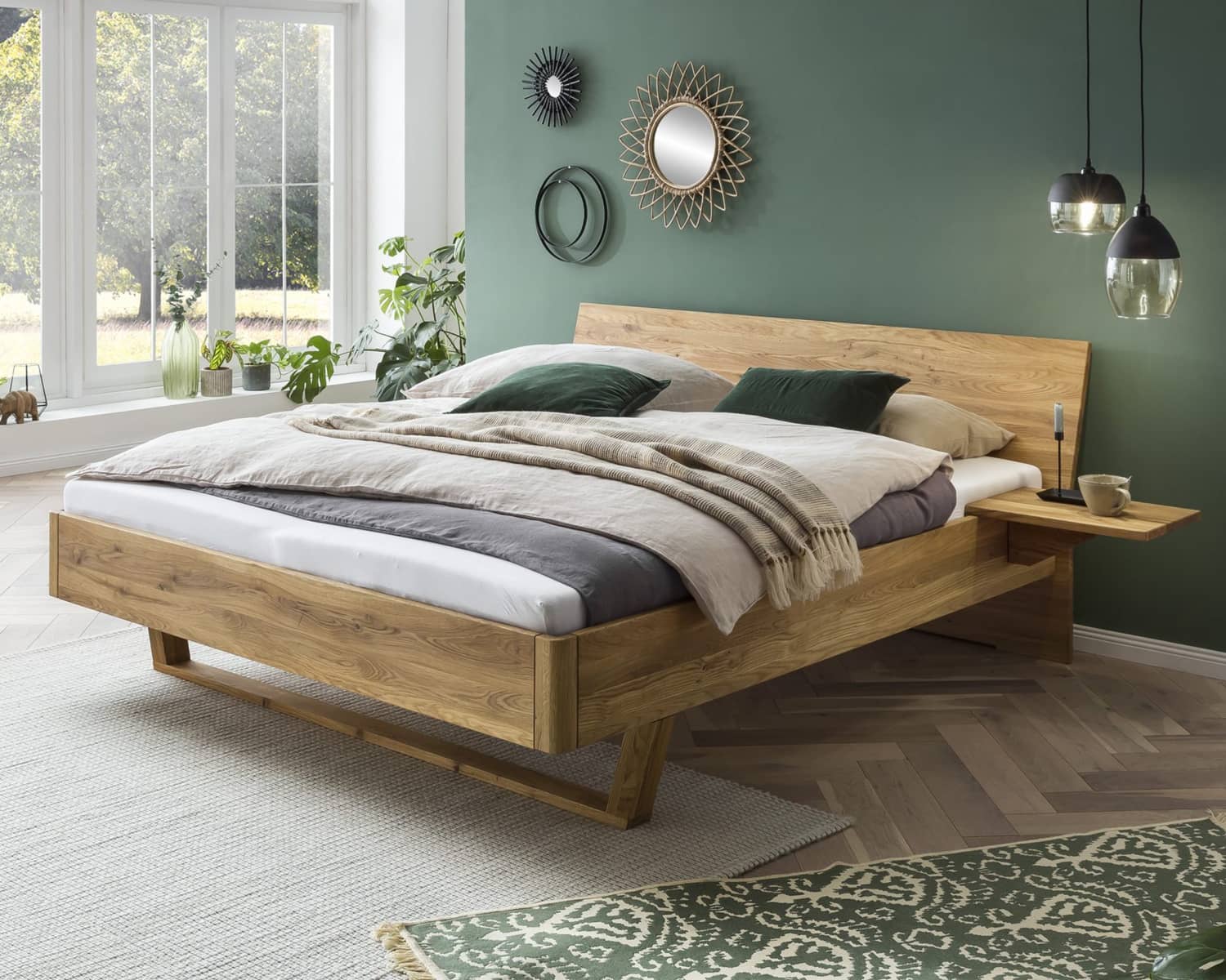 Massief houten tweepersoonsbed