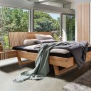 Houten bed witte lamellen