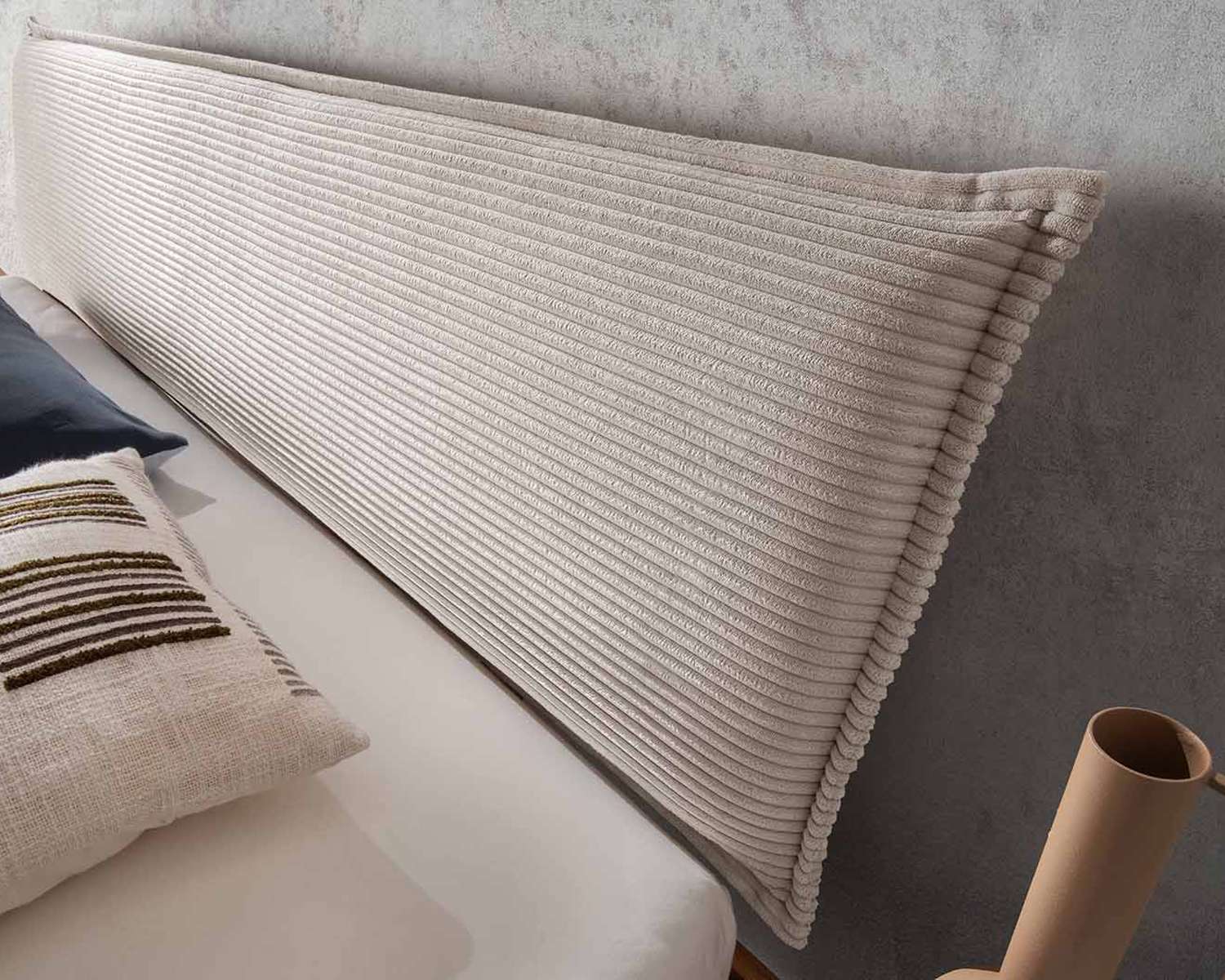 Detial hoofdbord beige Detial hoofdbord beige