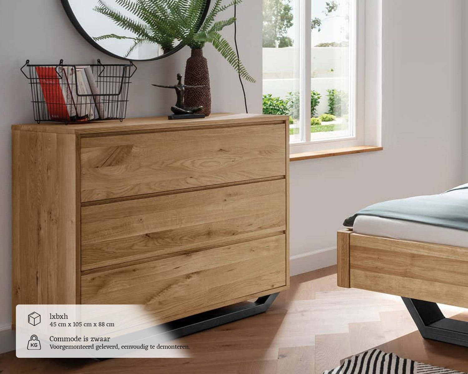 Ladecommode 3 laden eiken metalen poot Ladecommode 3 laden eiken metalen poot