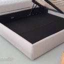 Bed met opslag