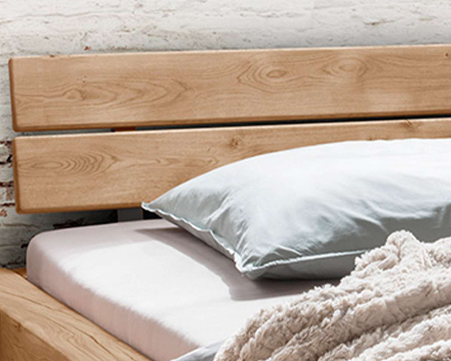 Eiken balkenbed Oakley detail hoofdbord Eiken balkenbed Oakley detail hoofdbord