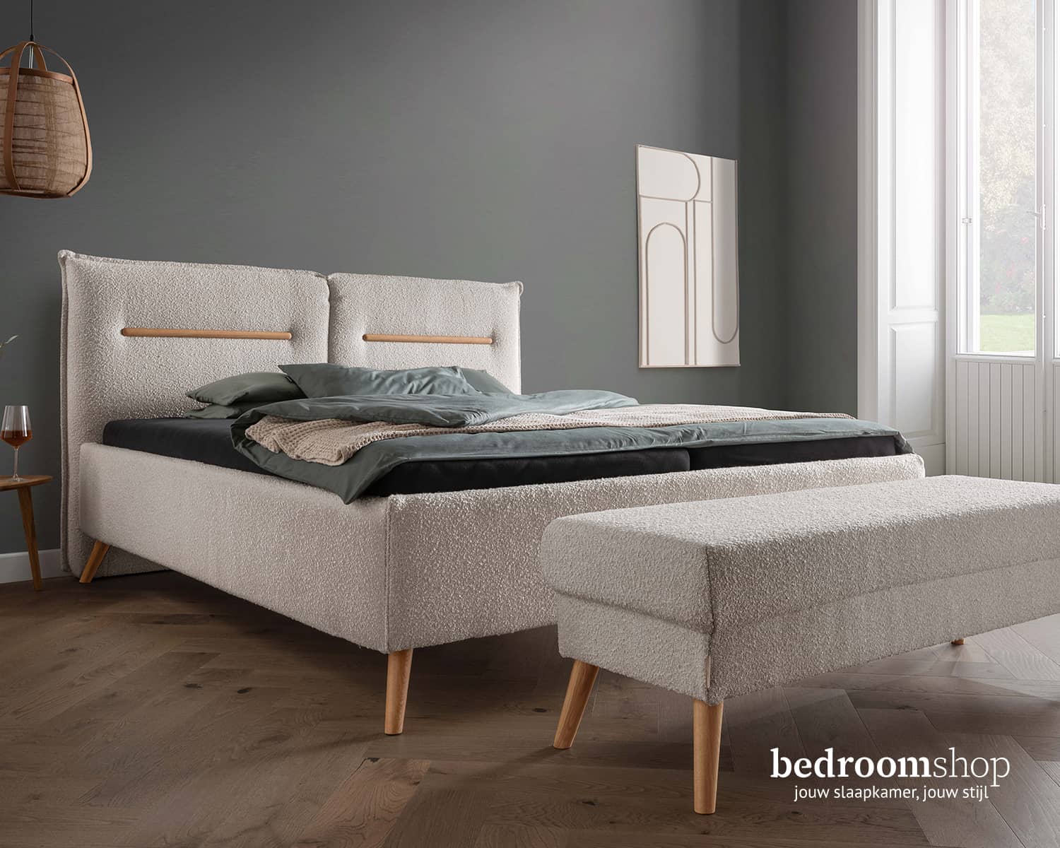 Stoffen bed 180x220 met bedbank - Pearl stof Stoffen bed 180x220 met bedbank - Pearl stof