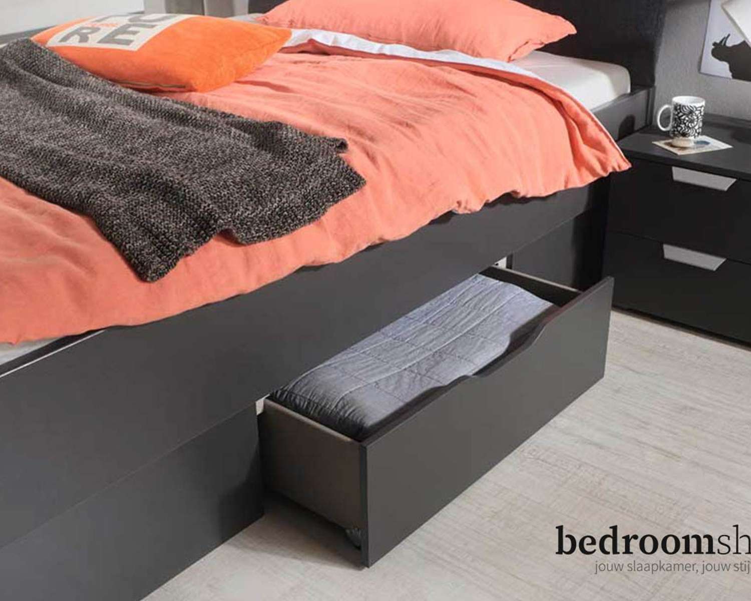antraciet houten bed antraciet houten bed