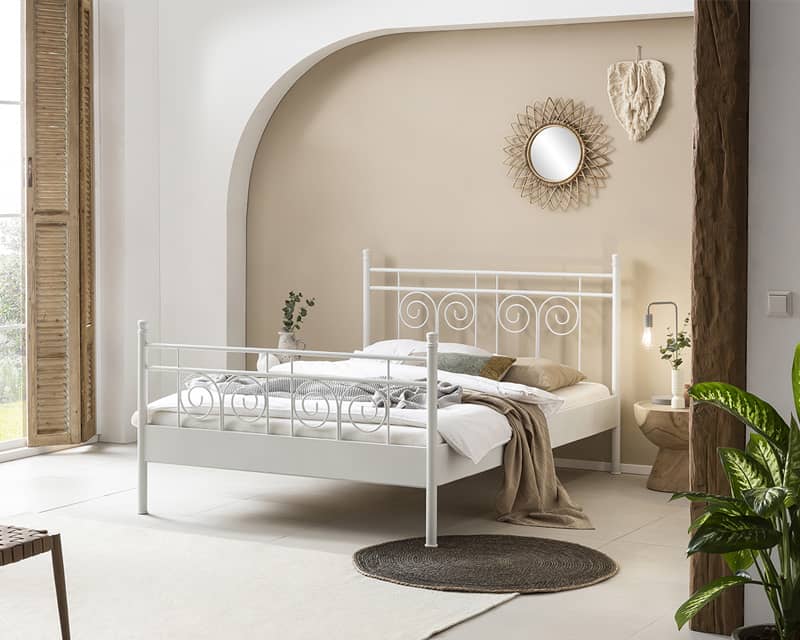 Metalen bed wit