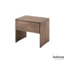 Nachtkastje hout donker