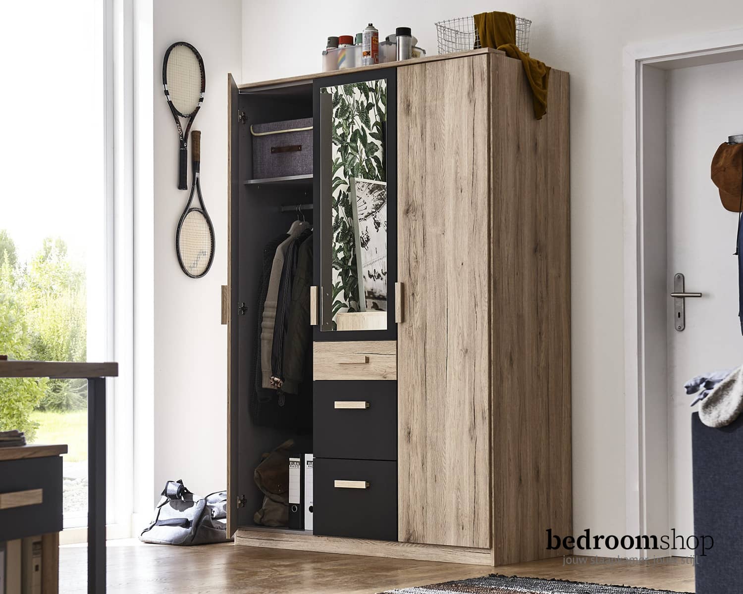 Draaideurkast houtlook