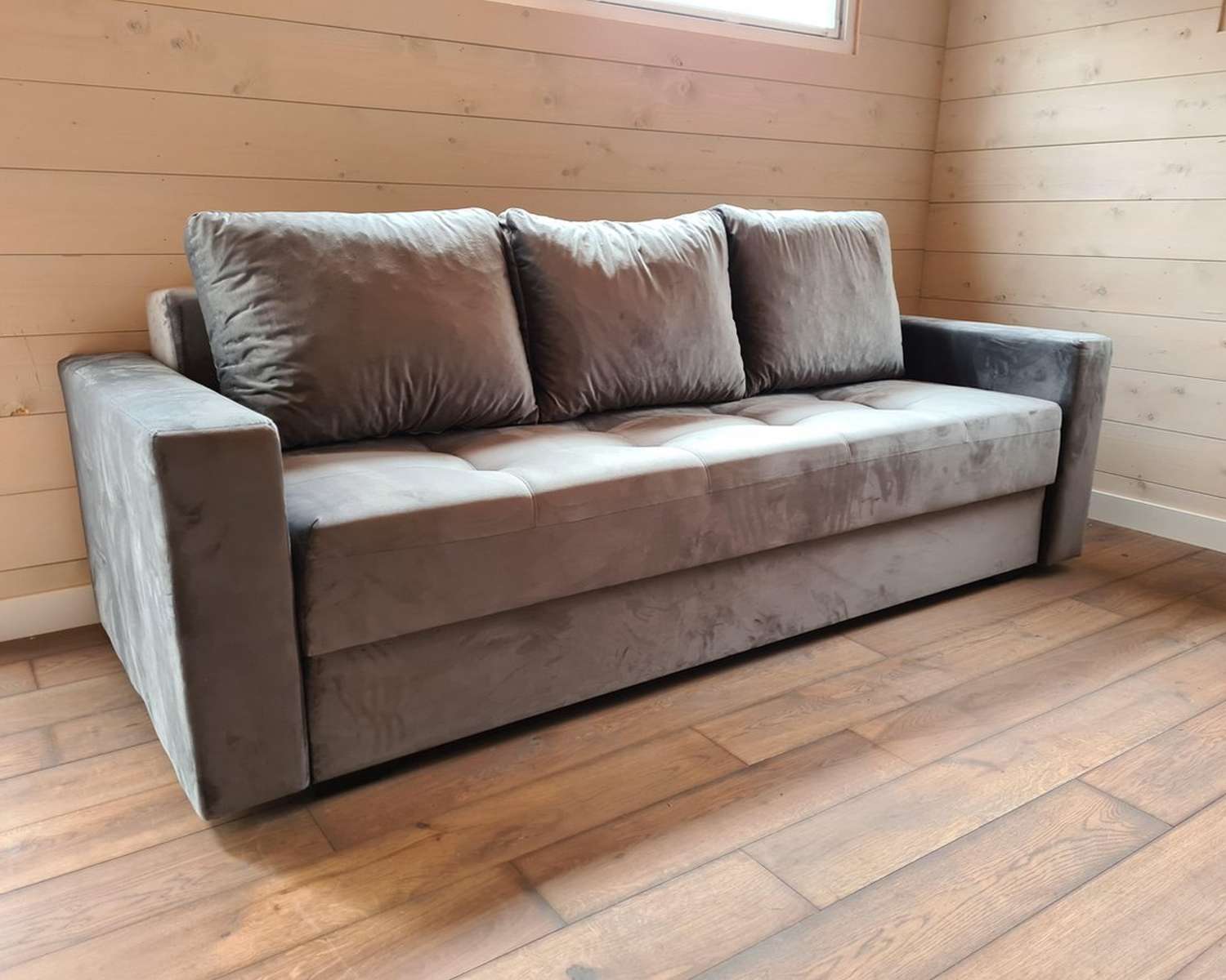 Luxe slaapbank in velours stof Luxe slaapbank in velours stof