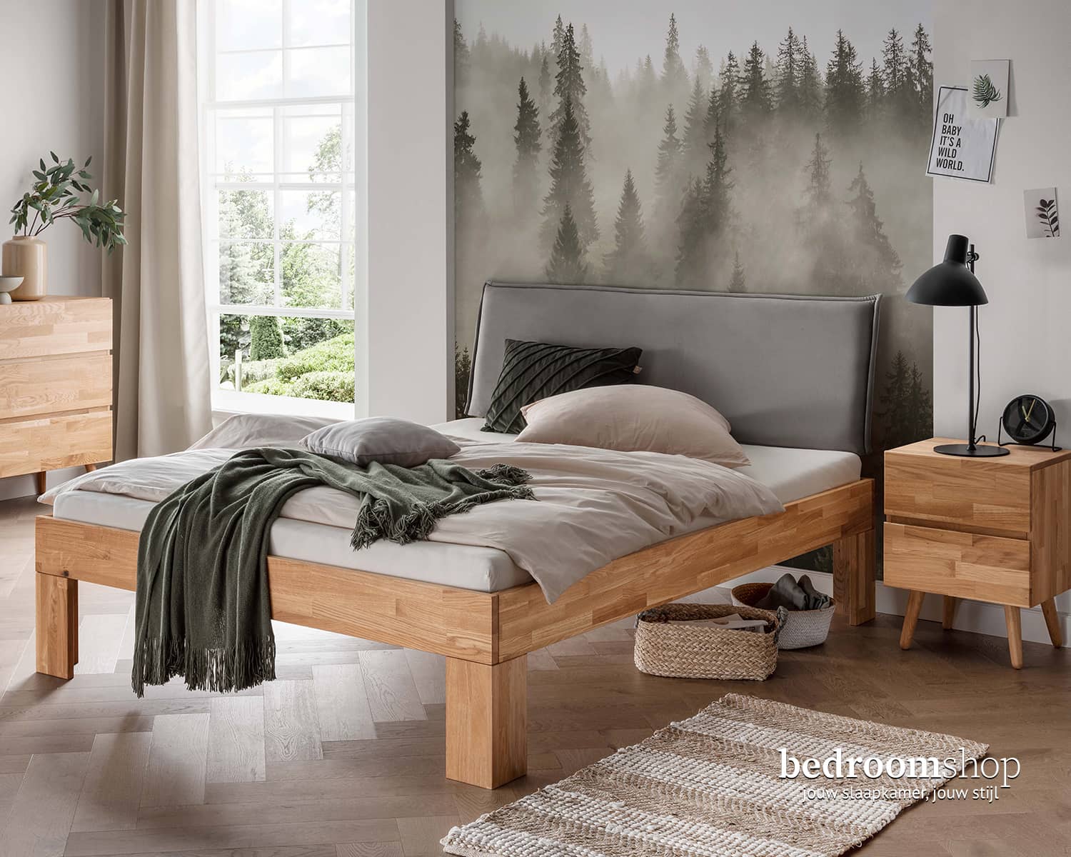 Wild eiken bed stoffen hoofdbord Wild eiken bed stoffen hoofdbord