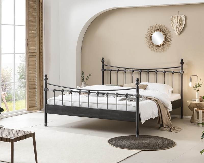 Metalen bed Catania in het zwart zilver patiné