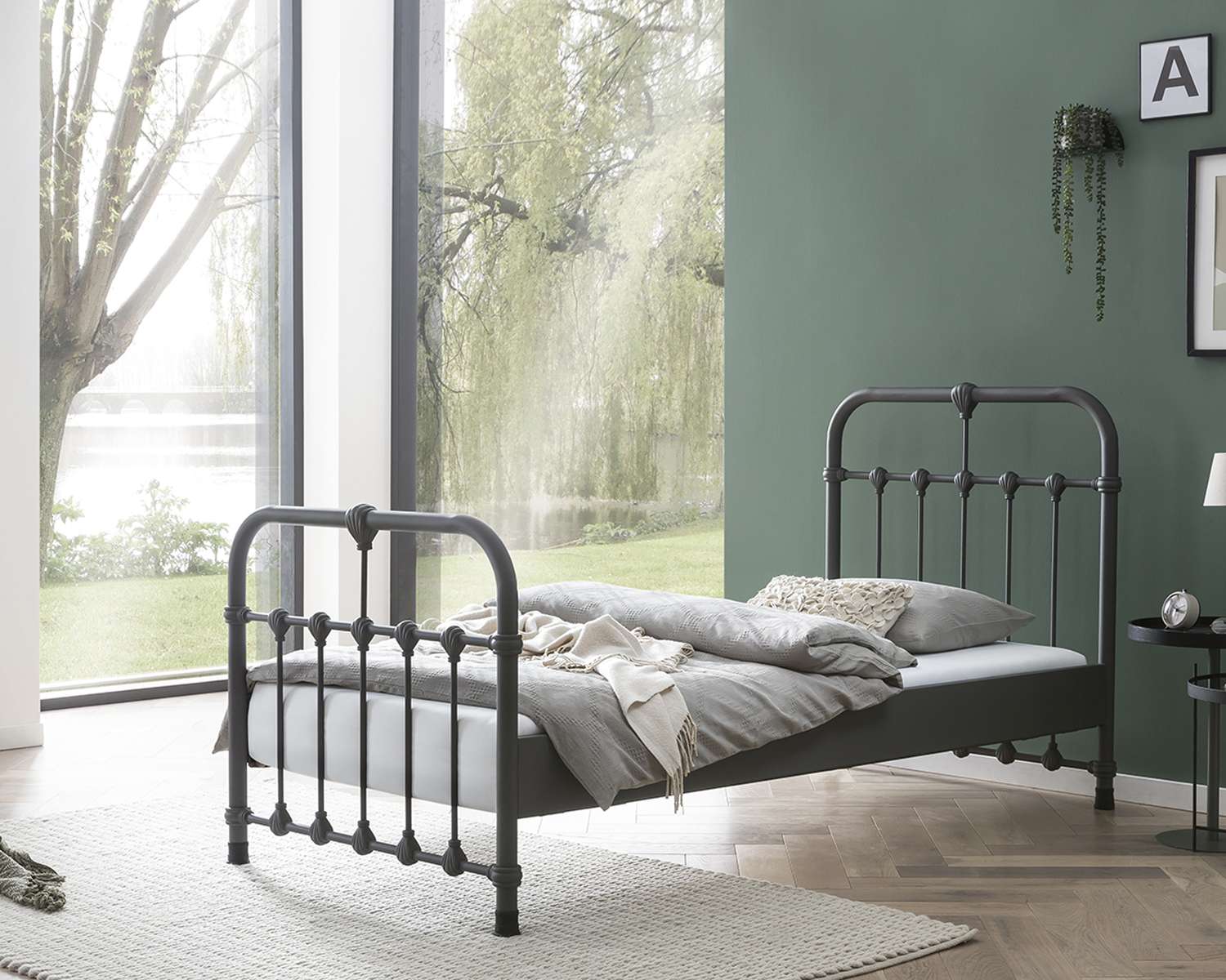 Metalen bed Shelly met schelpjes Metalen bed Shelly met schelpjes