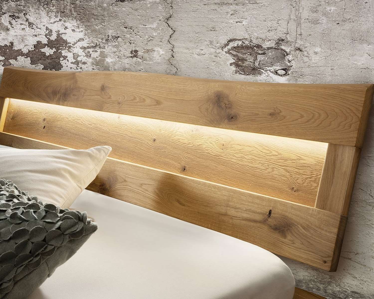 Massief eiken houten hoofdbord met verlichting Massief eiken houten hoofdbord met verlichting