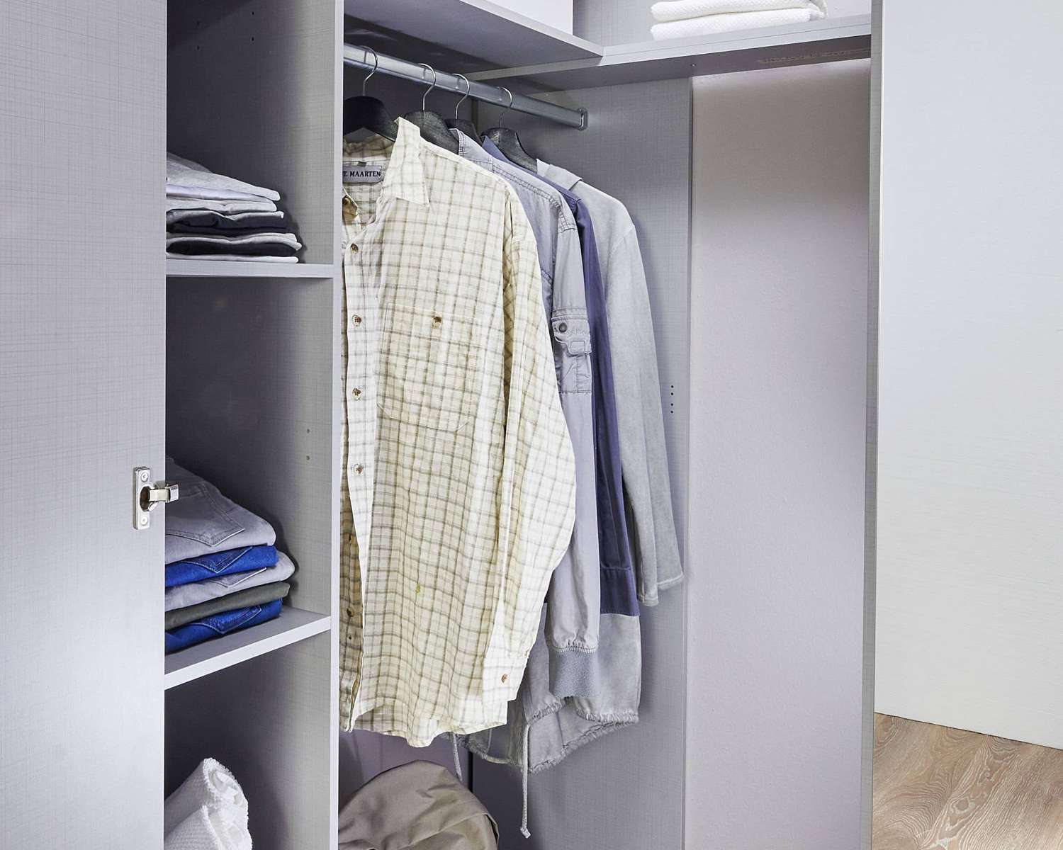 Inloopkast 120 cm diep Inloopkast 120 cm diep