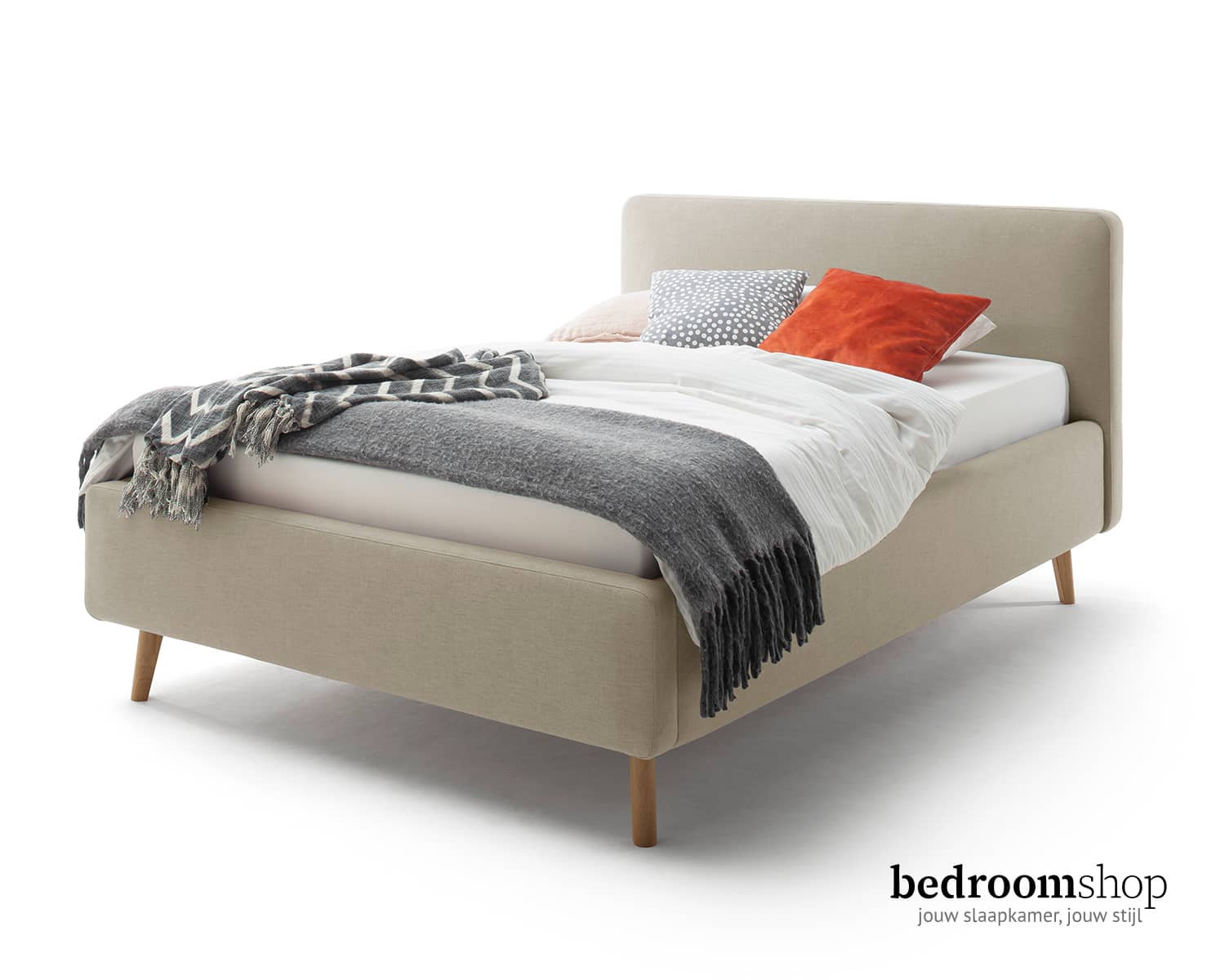 Stoffen bed taupe Stoffen bed taupe