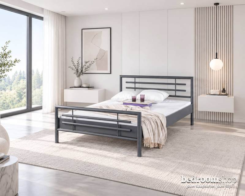 Metalen bed antraciet