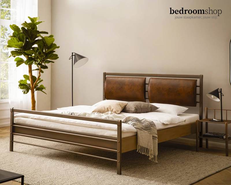 Metalen tweepersoonsbed