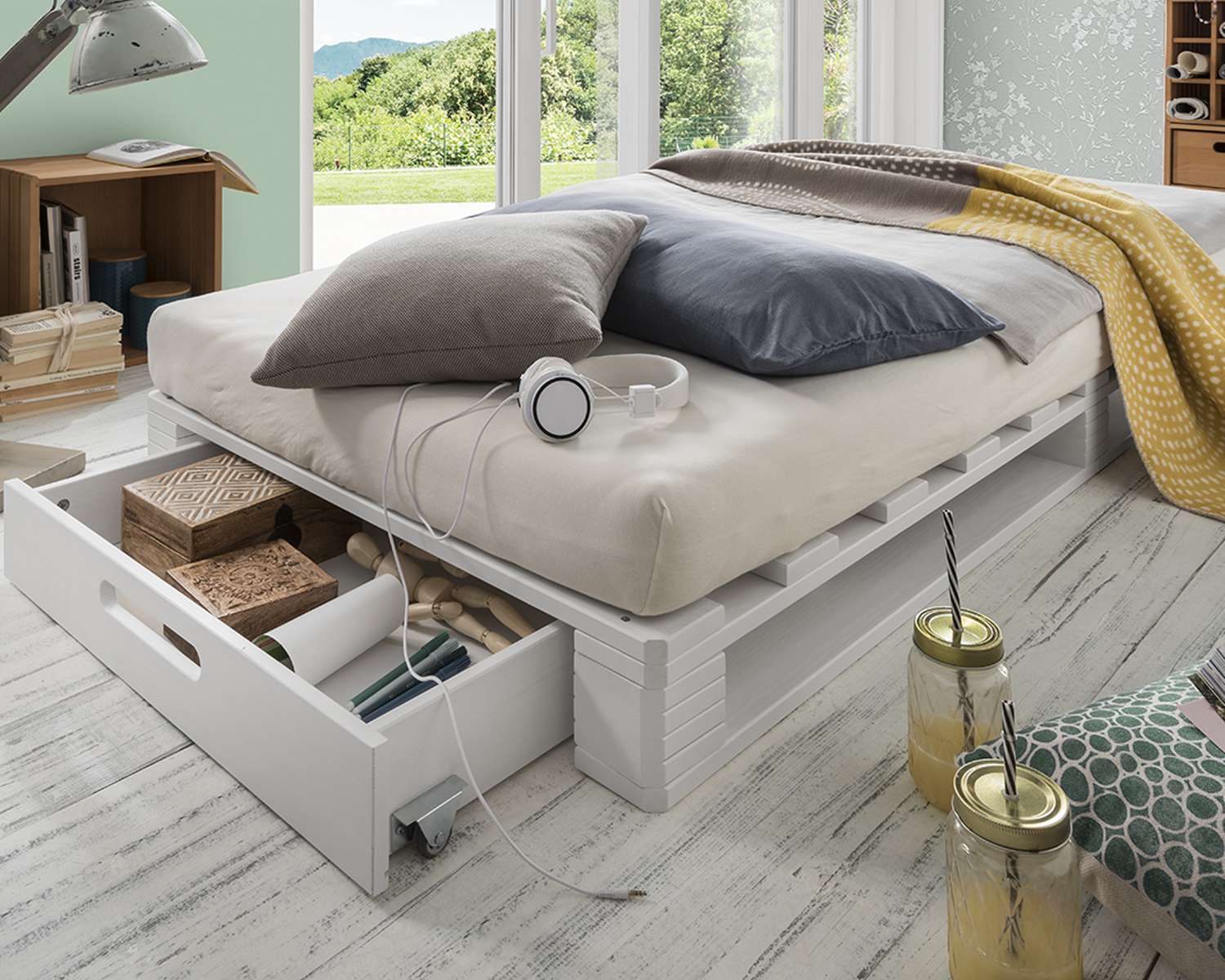 Palletbed voor 1 persoon met opberglade