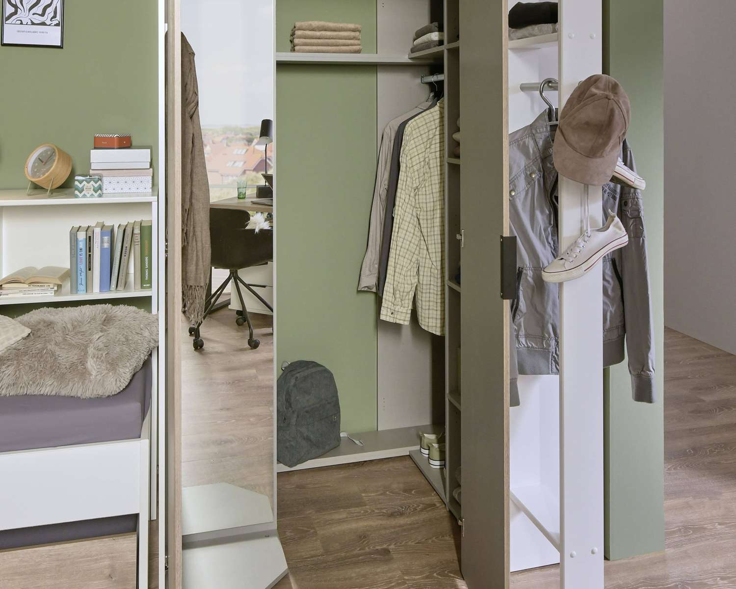 Inloopkast 90 cm diep Inloopkast 90 cm diep